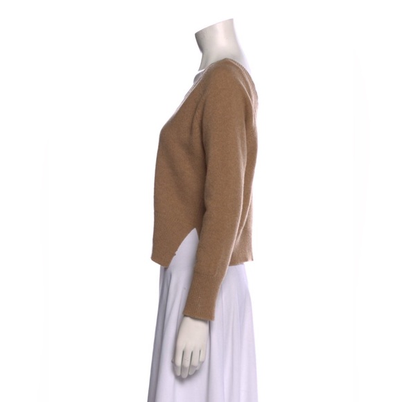 Cuyana Cashmere Sweater - Picture 2 of 4